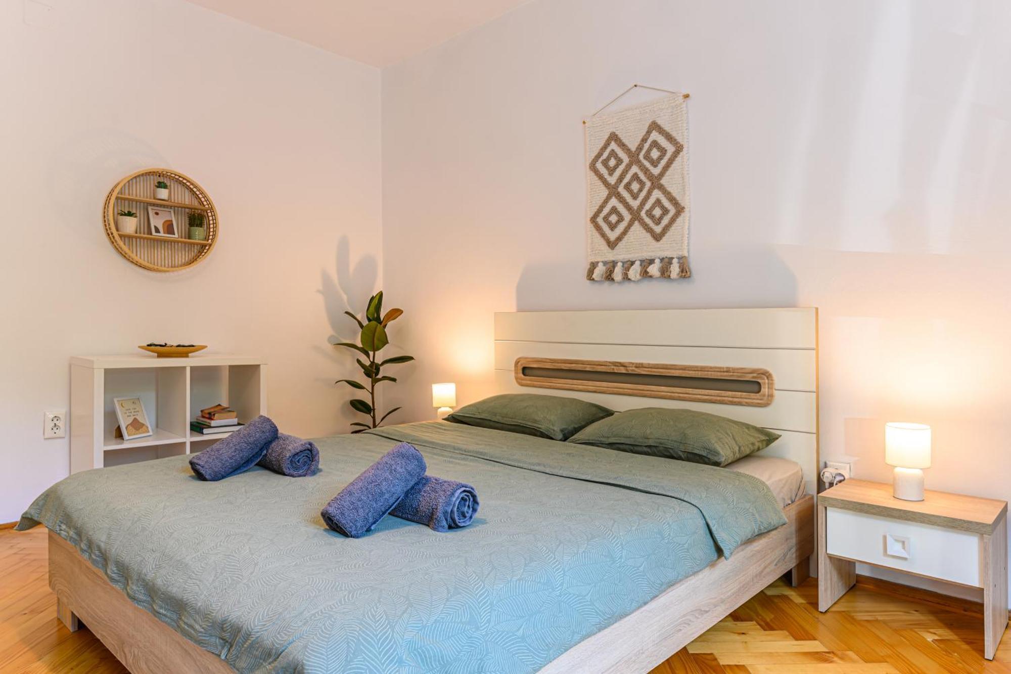 C Alex Apartment Brasov Luaran gambar